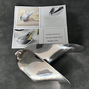 Williams Sonoma Stainless Steel Citrus Juicer Wedge Hand Press NWOT